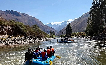 Cusco – CANOTAJE en el Rio Urubamba – Cusco (Desayuno y Almuerzo)