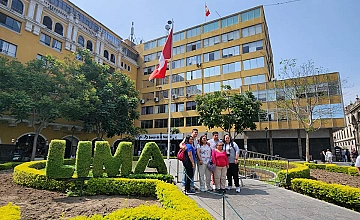 Plaza Mayor de Lima en el Centro Histórico (tour por Lima en un día, Perú))