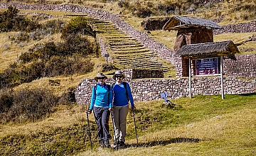 Cusco – Taucca – Huchuy Qosqo o Cusco pequeño – Ollantaytambo (Desayuno y Almuerzo)